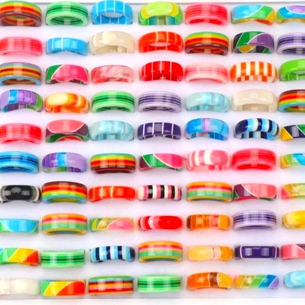 Wholesale Lot of 30 Colorful  Acrylic Rings (various sizes +colors)